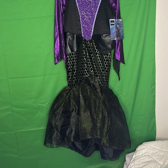 NWT Maleficent Disney’s Villans Size M 8-10 Dress up Cosplay - Picture 5 of 10